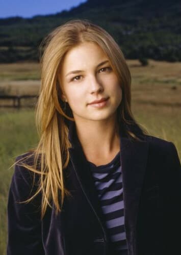 Emily VanCamp