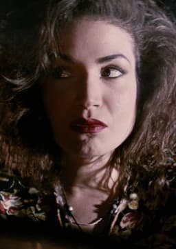 Esmerelda Villalobos