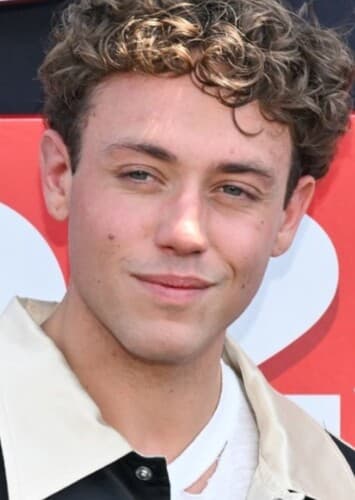 Ethan Cutkosky