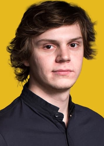 Evan Peters