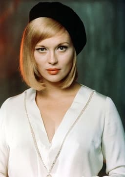 Faye Dunaway
