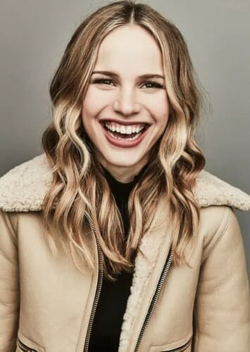 Halston Sage