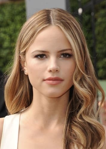 Halston Sage