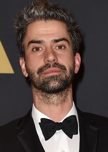 Hamish Linklater