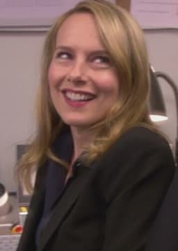 Holly Flax