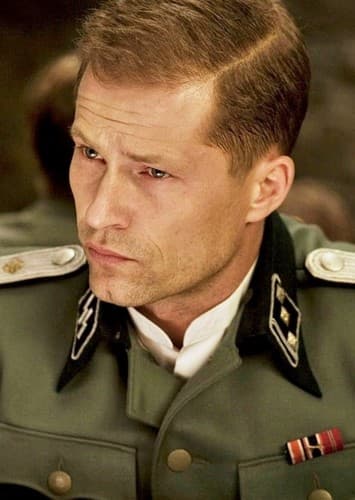 Hugo Stiltz (flashback)