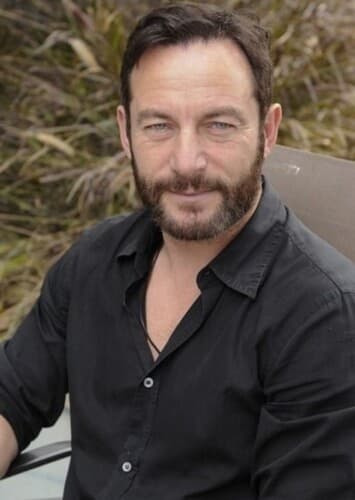 Jason Isaacs