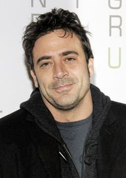 Jeffrey Dean Morgan