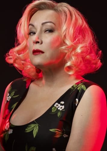Jennifer Tilly