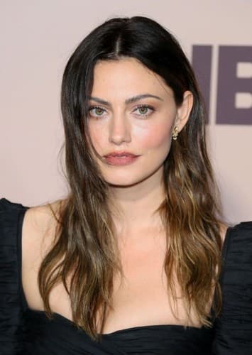 Karen Keeny ( mother of  Scarecrow )