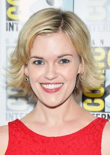 Kari Wahlgren