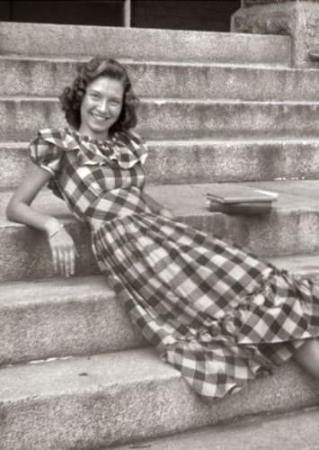 Loreda Martinelli (Young)