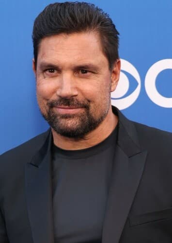 Manu Bennett