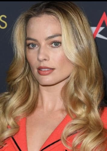 Margot Robbie