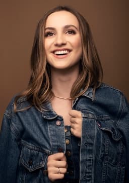 Maude Apatow