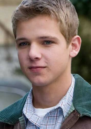 Max Thieriot