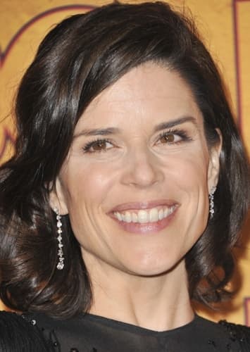 Neve Campbell