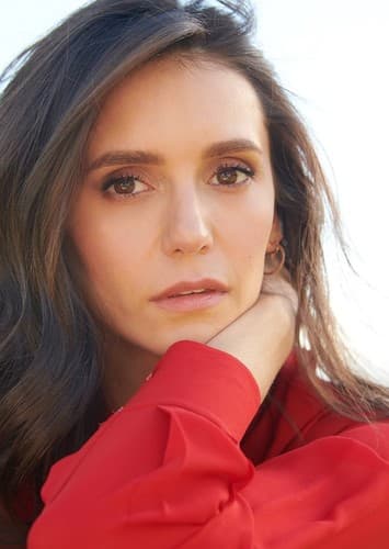 Nina Dobrev