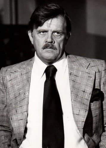 Pat Hingle