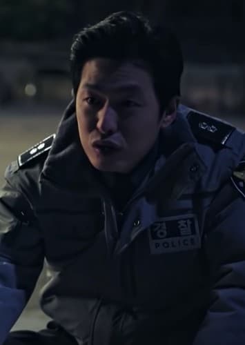 Police Captain Zeke Lark