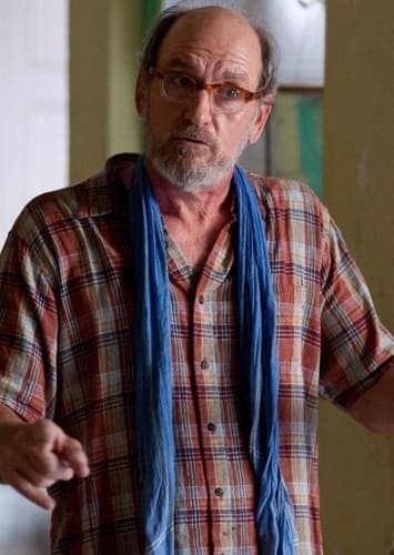 Lewis Wright/Olivia’s Father