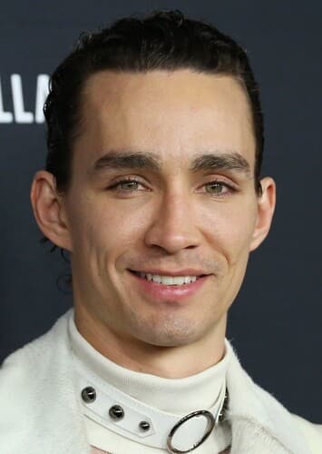 Robert Sheehan