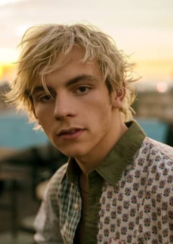 Ross Lynch