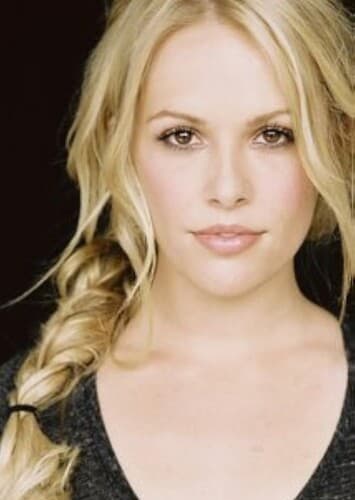 Samantha (Captain of the Mars Colony Security Force)