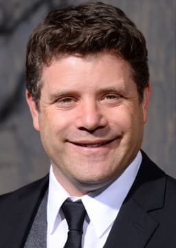 Sean Astin (cameo)