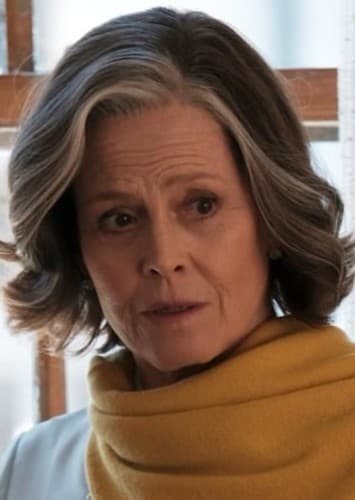Sigourney Weaver