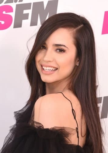 Sofia Carson