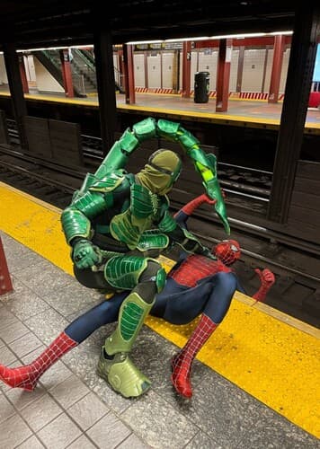 Spidey vs Scorpion