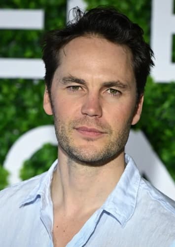 Taylor Kitsch🖤🍺💍