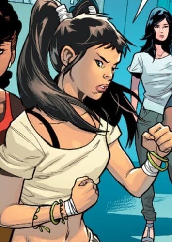 Traci Thirteen