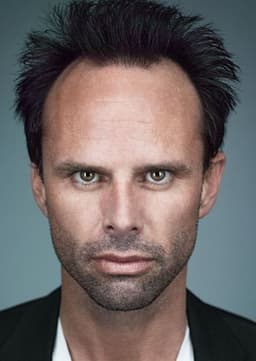 Walton Goggins