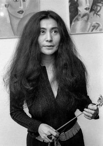 Yoko Ono
