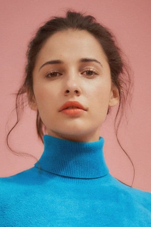 Naomi Scott