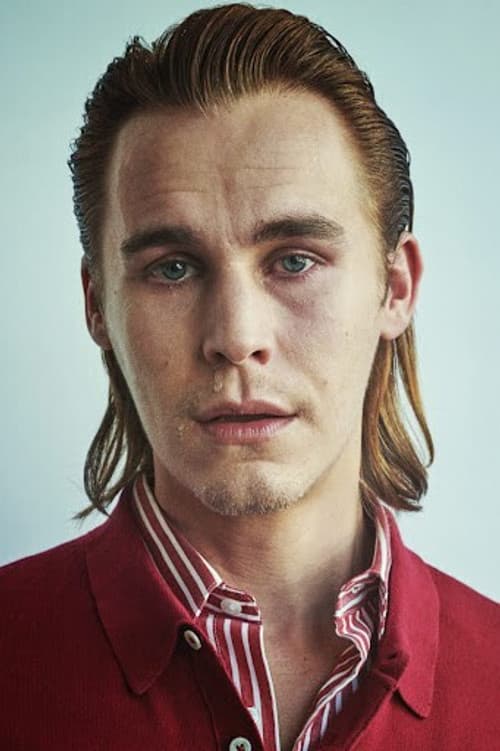Rhys Wakefield