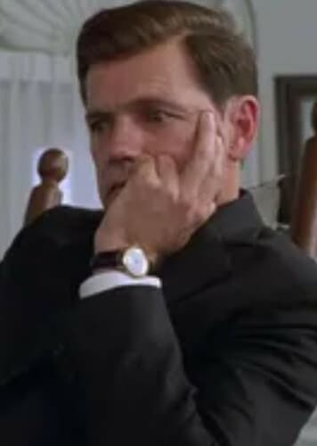 The Chains of Commanding